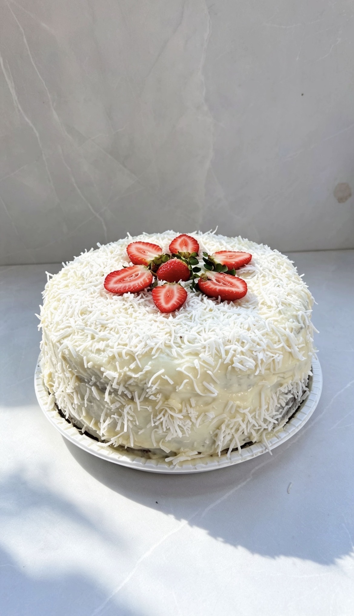 Bolo vulcão de coco e ninho