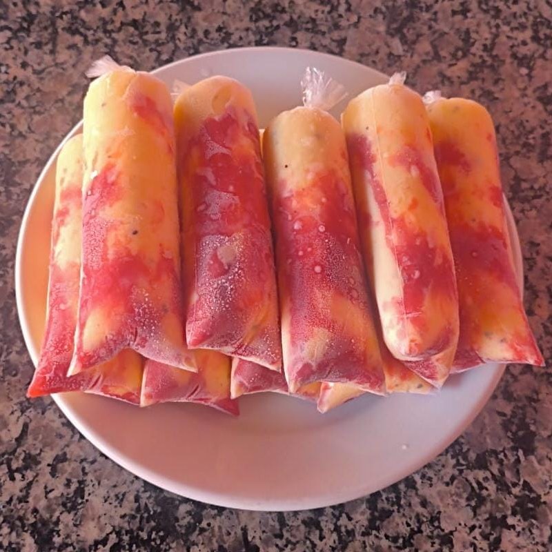 Maracujá com Geleia de Morango